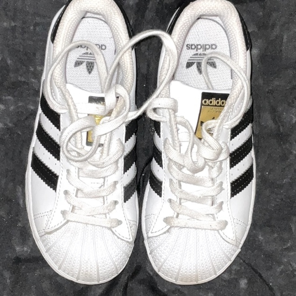 Kids Adidas shell toe